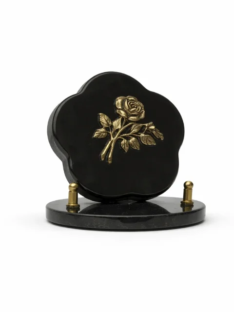 Plaque granit noir fleur bronze fleur