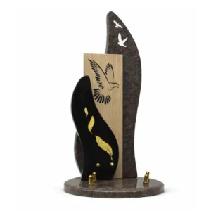 Plaque granit noir, rose, bois et motif plume, oiseau