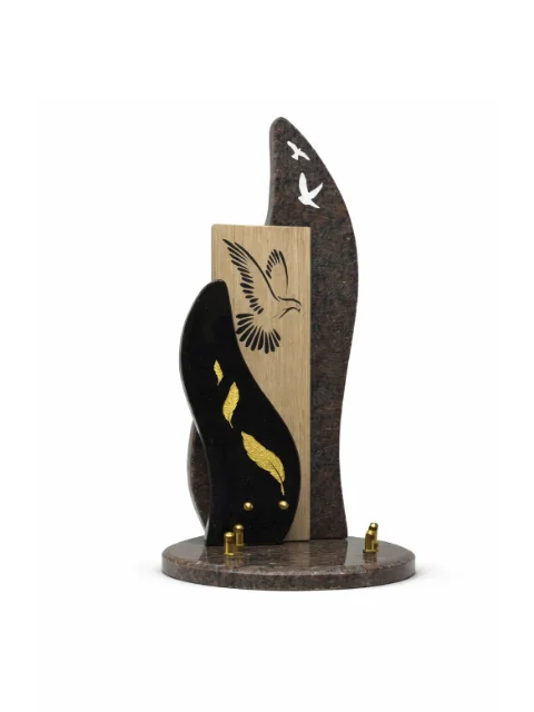 Plaque granit noir, rose, bois et motif plume, oiseau