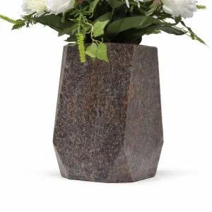 Vase granit taillé rose