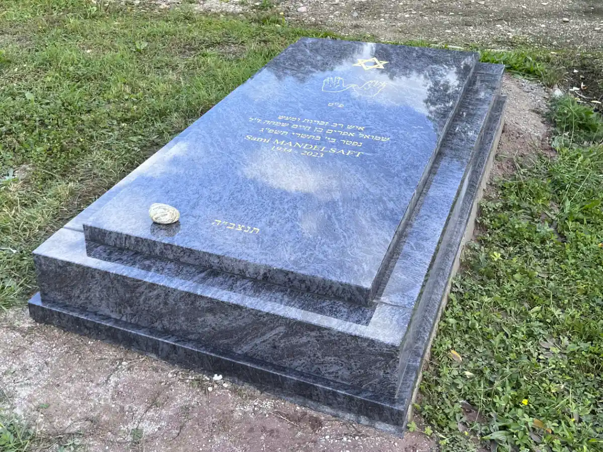 Monument Juif Orion